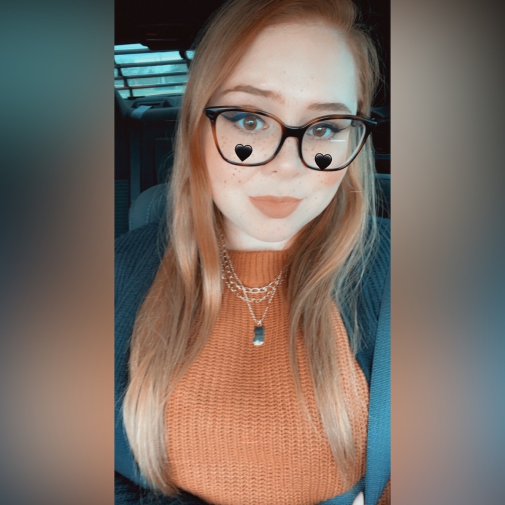 Meet your Posher, Emily